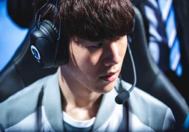 他继续效力 他继续效力