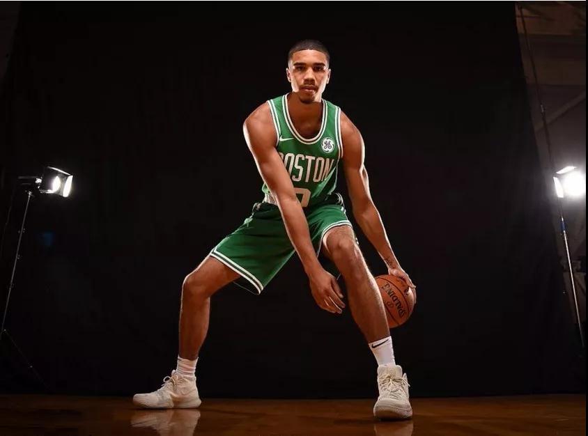 形成压倒性 形成压倒性